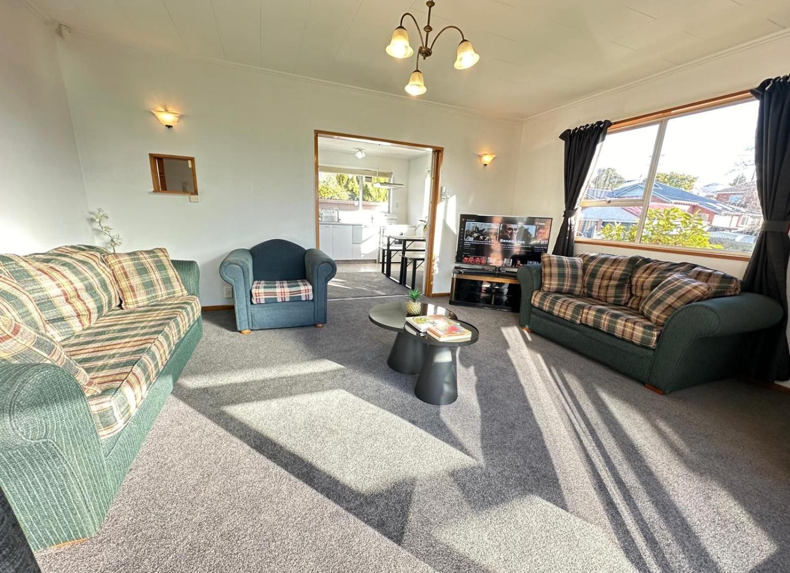 Glenpark Lodge Dunedin Exterior photo